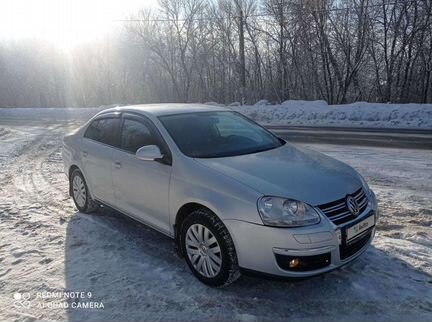 Volkswagen Jetta, 2010