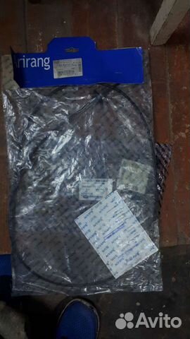 Тросик капота