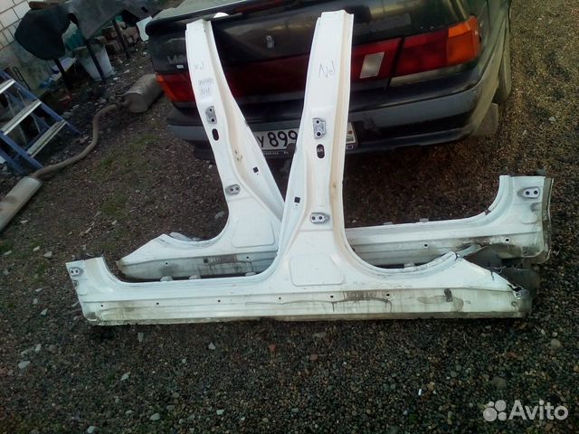 Левый порог со стойкой Ниссан Жук,Nissan Juke