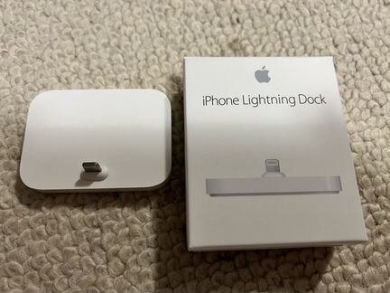 Apple iPhone док станция оригинал