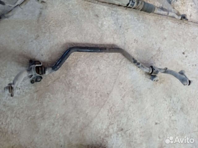 Стабилизатор передний Ниссан Скайлайн v35