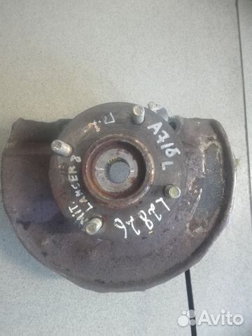 Поворотный кулак левый и правый Lancer 9 1.6 л