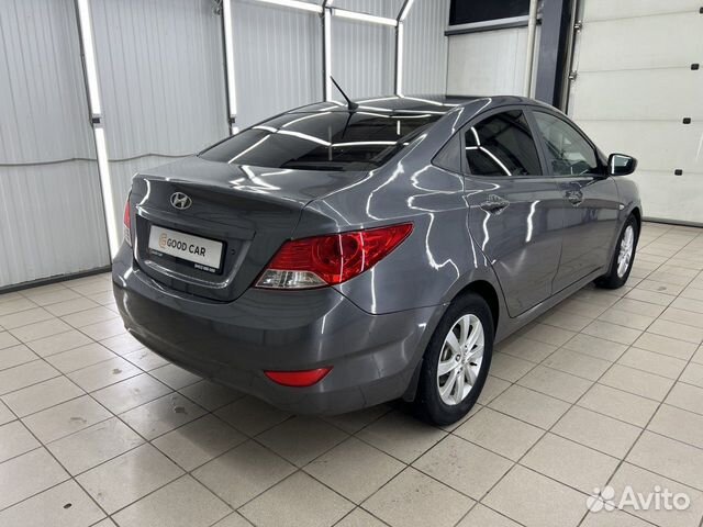 Hyundai Solaris 1.4 AT, 2011, 124 000 км