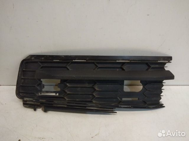 Решетка бампера передняя правая Skoda Kodiaq 1
