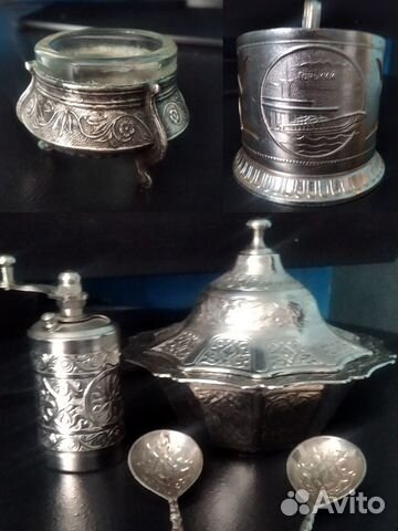 Солонка,сахарница, ложки,мельница для перца
