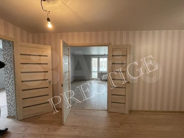 2-к. квартира, 82 м², 2/5 эт.