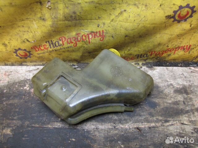 Бачок расширительный Nissan Primera P10