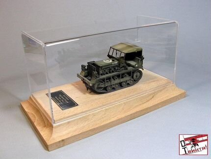 Модель трактора 1/48