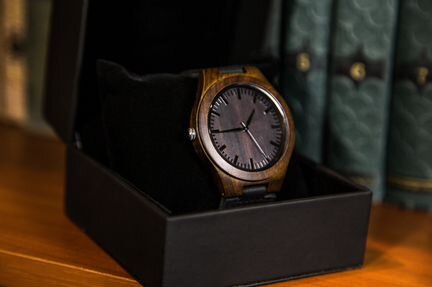 Деревянные наручные часы ручной работы