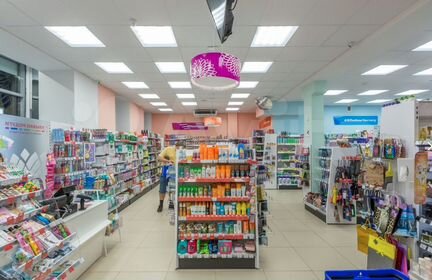 Арендный бизнес (магазин косметики и гастроном) у