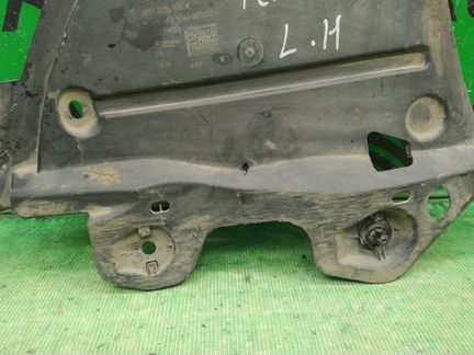 Защита днища левая Skoda Rapid 2012