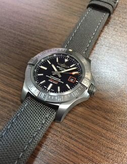 Часы breitling Avenger