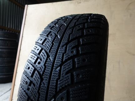 255 65 17 Kumho I Zen RV Stud KC16 11t0T