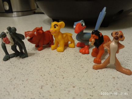 Игрушки Киндер