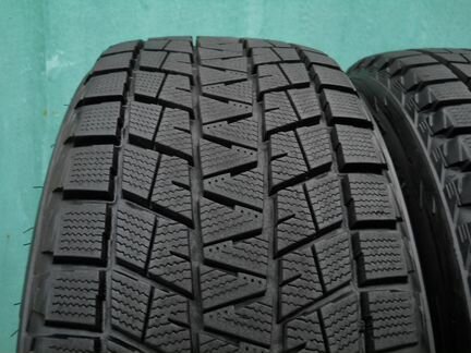 Bridgestone Blizzak DM-V1 215/65R16 4шт отл сост