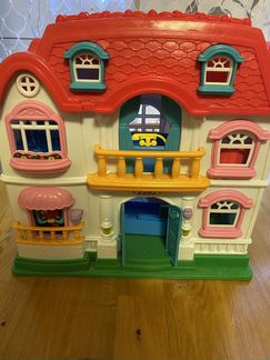 Кукольный домик с мебелью