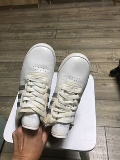Кроссовки adidas