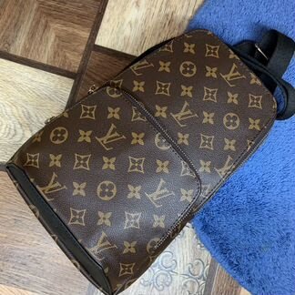 Louis Vuitton Avenue Sling Bag