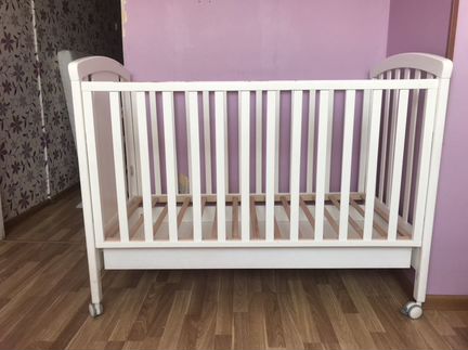 Итальянская кроватка с матрасом