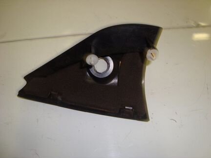 Крышка зеркала внутренняя салонная передняя правая