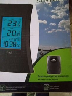Тонкий термометр с измерением комнатной и уличной