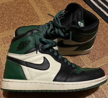 Nike Air Jordan 1 Retro High OG Pine Green