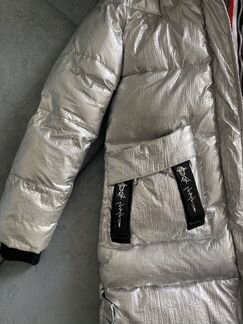 Пуховик зимний женский