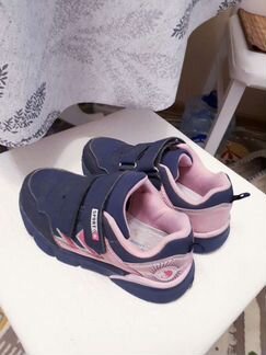 Кроссовки 18см