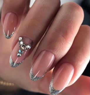 Наращивание ногтей, педикюр, покрытие гель-лак