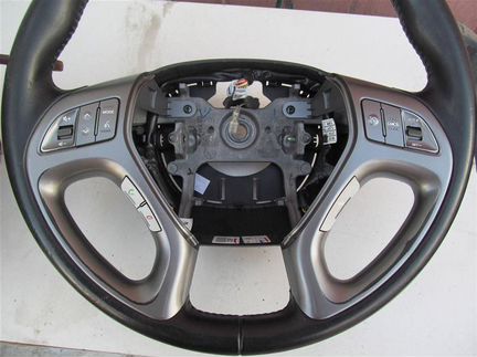 Кнопки на руль Hyundai ix35 c 2010