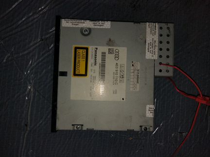 CD-чейнджер на Audi A8 D4/4H 2012г