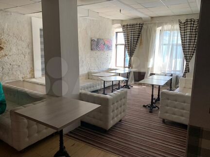 Гостиница, 700 м²