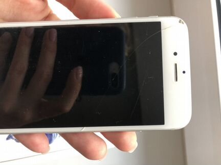 Телефон iPhone 6s