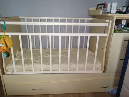 Кроватка детская