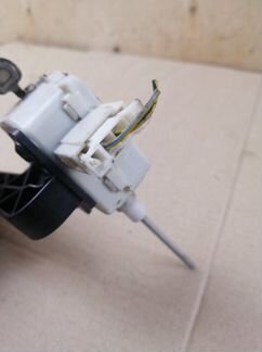 Сервопривод лючка бензобака Mercedes-Benz C-Class