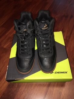 Сникеры Demix