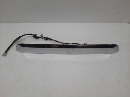 Накладка крышки багажника задняя Nissan X-Trail