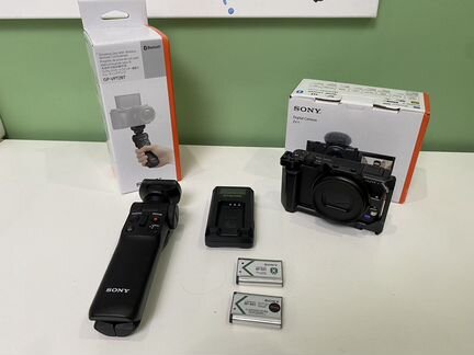 Sony ZV-1 + штатив с управлением + клетка SmallRig