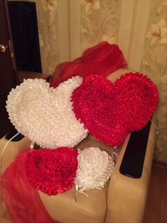 Украшение на автомобиль (сердечки)