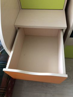 Кровать двухьярусная