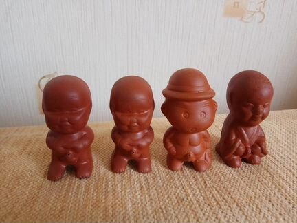 Чайный Писающий мальчик глина (7,5 см)