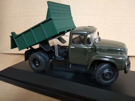 ЗИЛ-ммз-4502 самосвал (новая решетка), зеленый