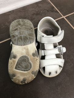 Босоножки детские 23 размер