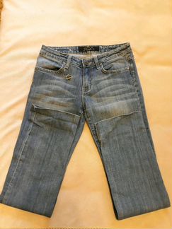 Джинсы и джинсовая юбка