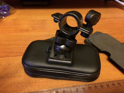 Держатель для телефона на велосипед или мотоцикл