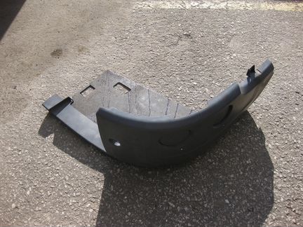 Пластиковый угол высокого бампера правый CG/CR/CP