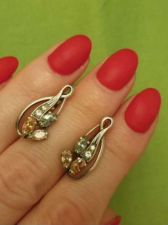 Гарнитур серебряный с камнями