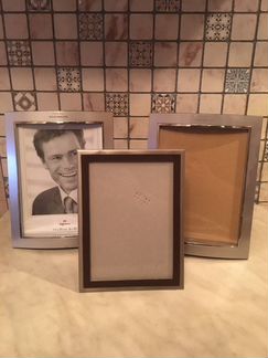 Рамки, подставки под канцелярию, дырокол, собачий