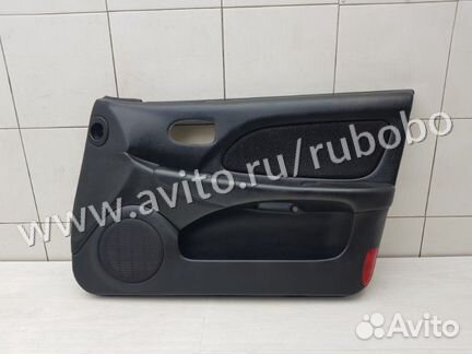 Обшивка передняя правая Hyundai Sonata EF 5 G4JP