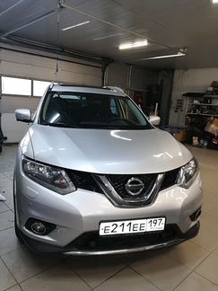 Автостекло лобовое стекло Nissan